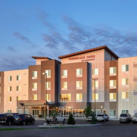 Towneplace Suites By Marriott Fort Mcmurray Exterior photo